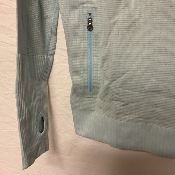 Lululemon Womens Long Sleeve Pullover‎ Hoodie Nylon Blue Size Medium - Picture 4 of 10